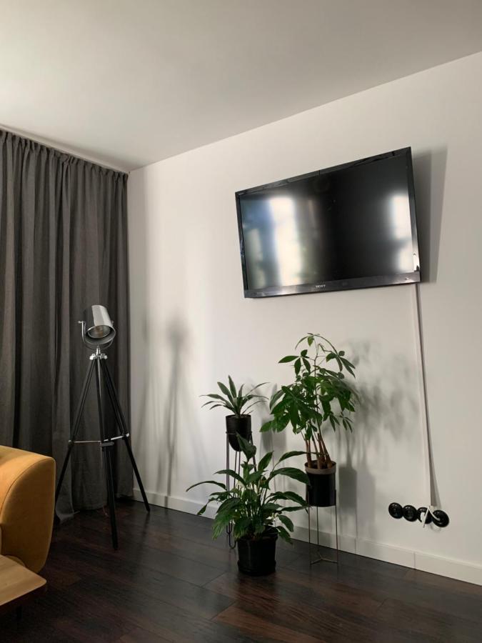 Metro Trocka Apartment Варшава Екстериор снимка