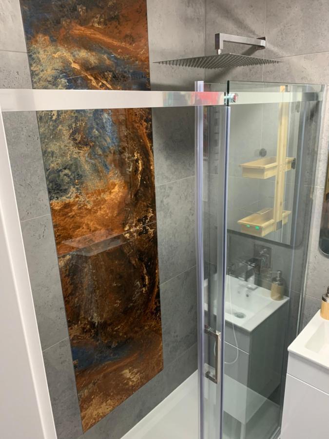 Metro Trocka Apartment Варшава Екстериор снимка