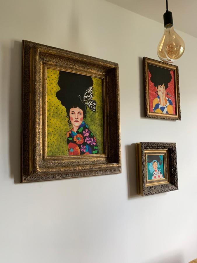 Metro Trocka Apartment Варшава Екстериор снимка