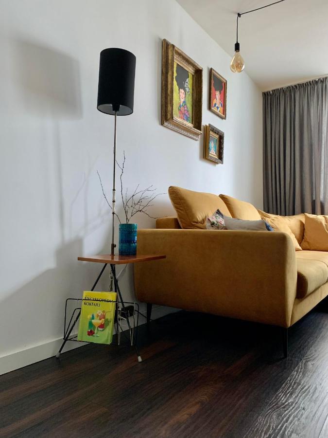 Metro Trocka Apartment Варшава Екстериор снимка